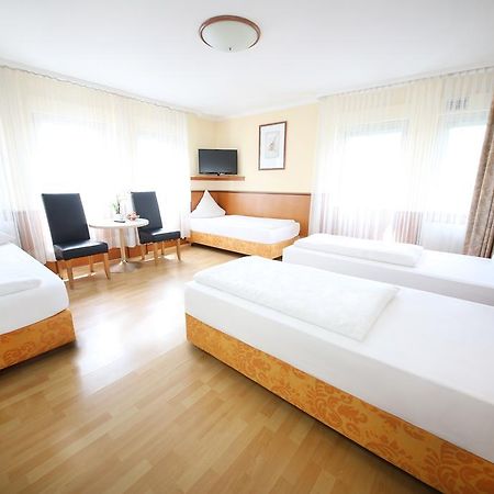 Hotel Europa Offenbach am Main Rum bild